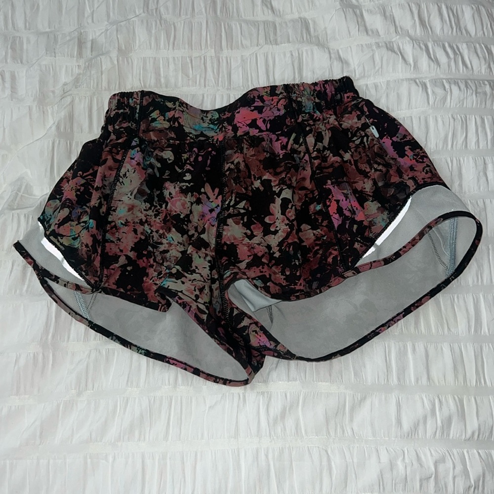Lululemon Hotty Hot Shorts
